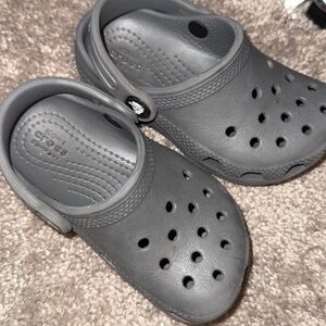 Toddler crocs